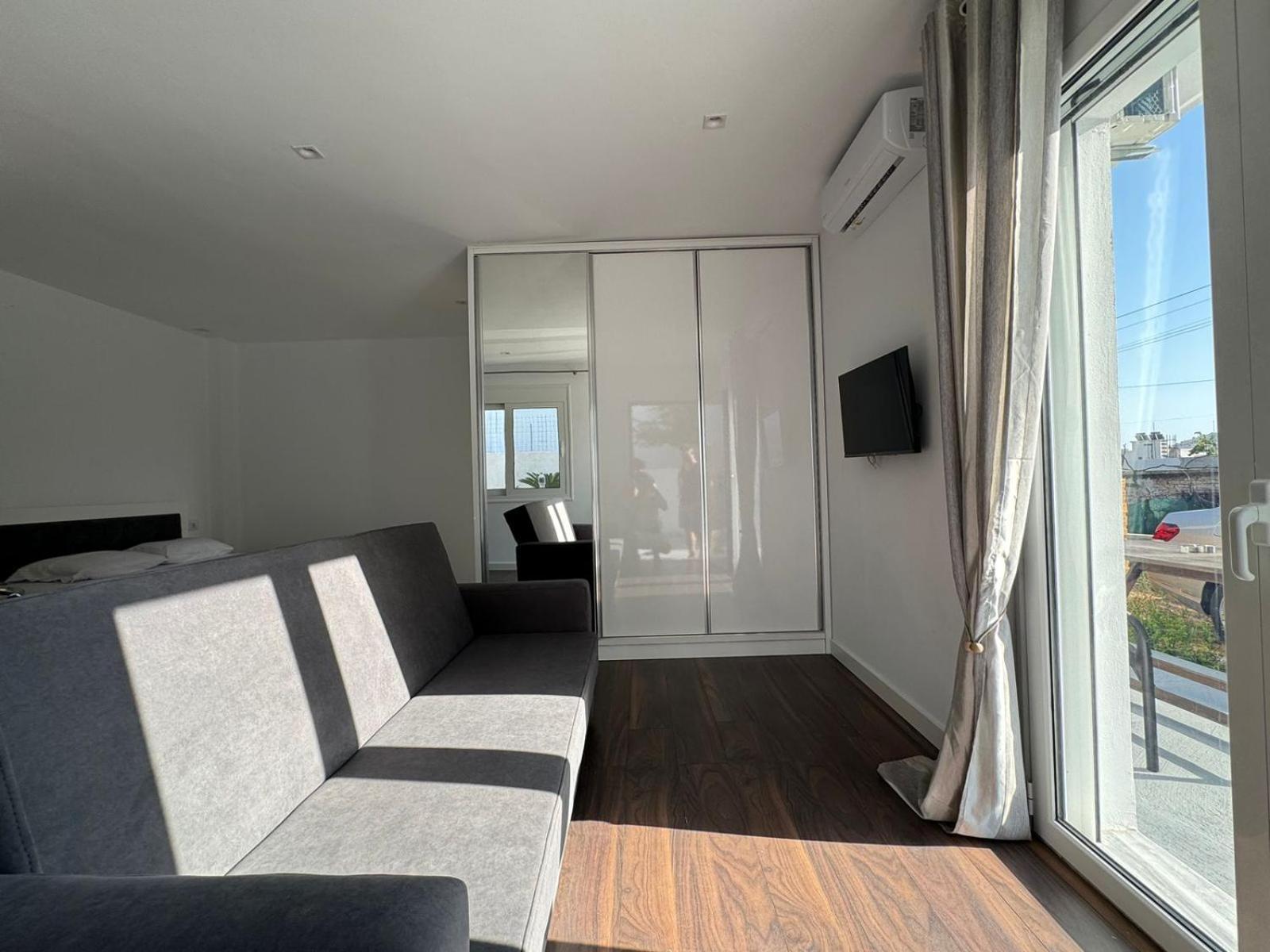 Sulozeqi Apartments Ksamil Eksteriør bilde