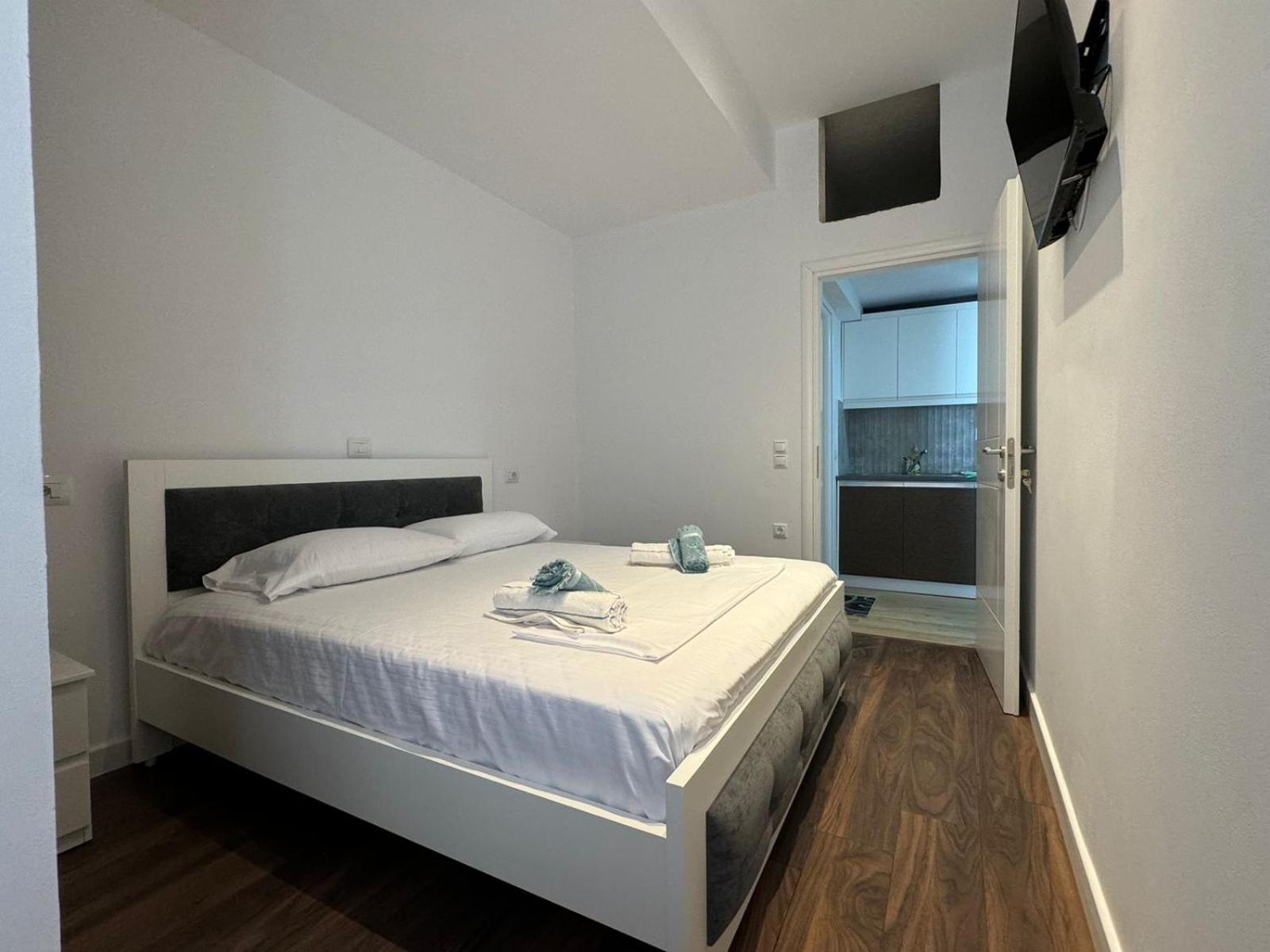 Sulozeqi Apartments Ksamil Eksteriør bilde