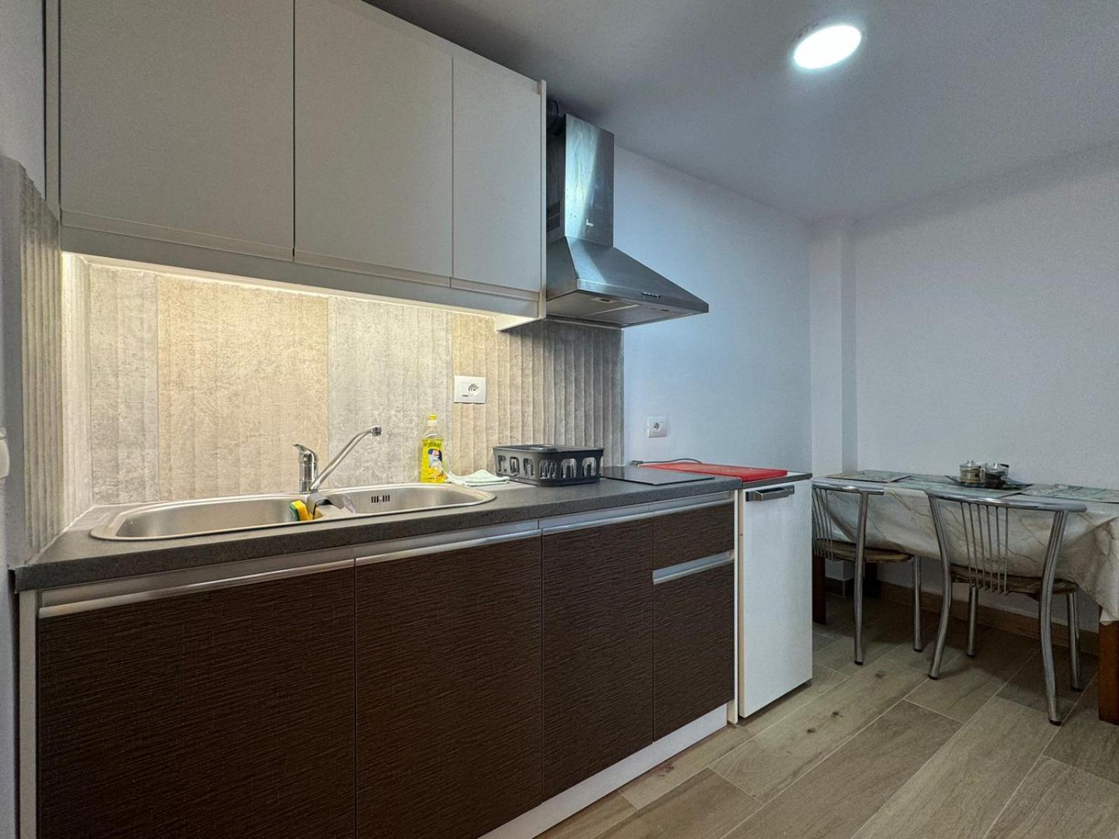 Sulozeqi Apartments Ksamil Eksteriør bilde